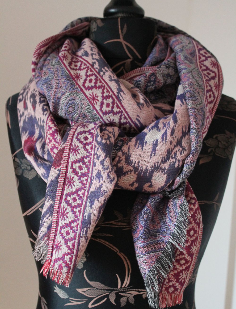 Schöner Webschal/ Schal / Tuch Orsay, bunt, NEU