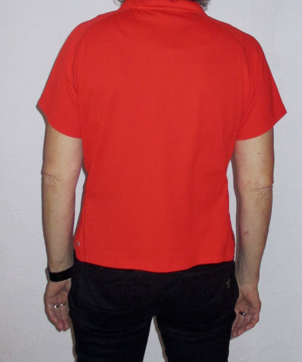 Rotes Sport-T-Sh