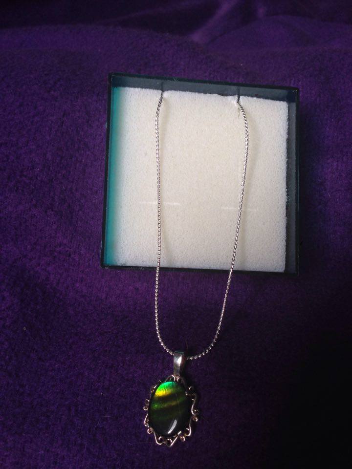Zauberhafte Silberkette Amulett aus rarem Amolith! Schimmernder Heilstein Glücksbringer