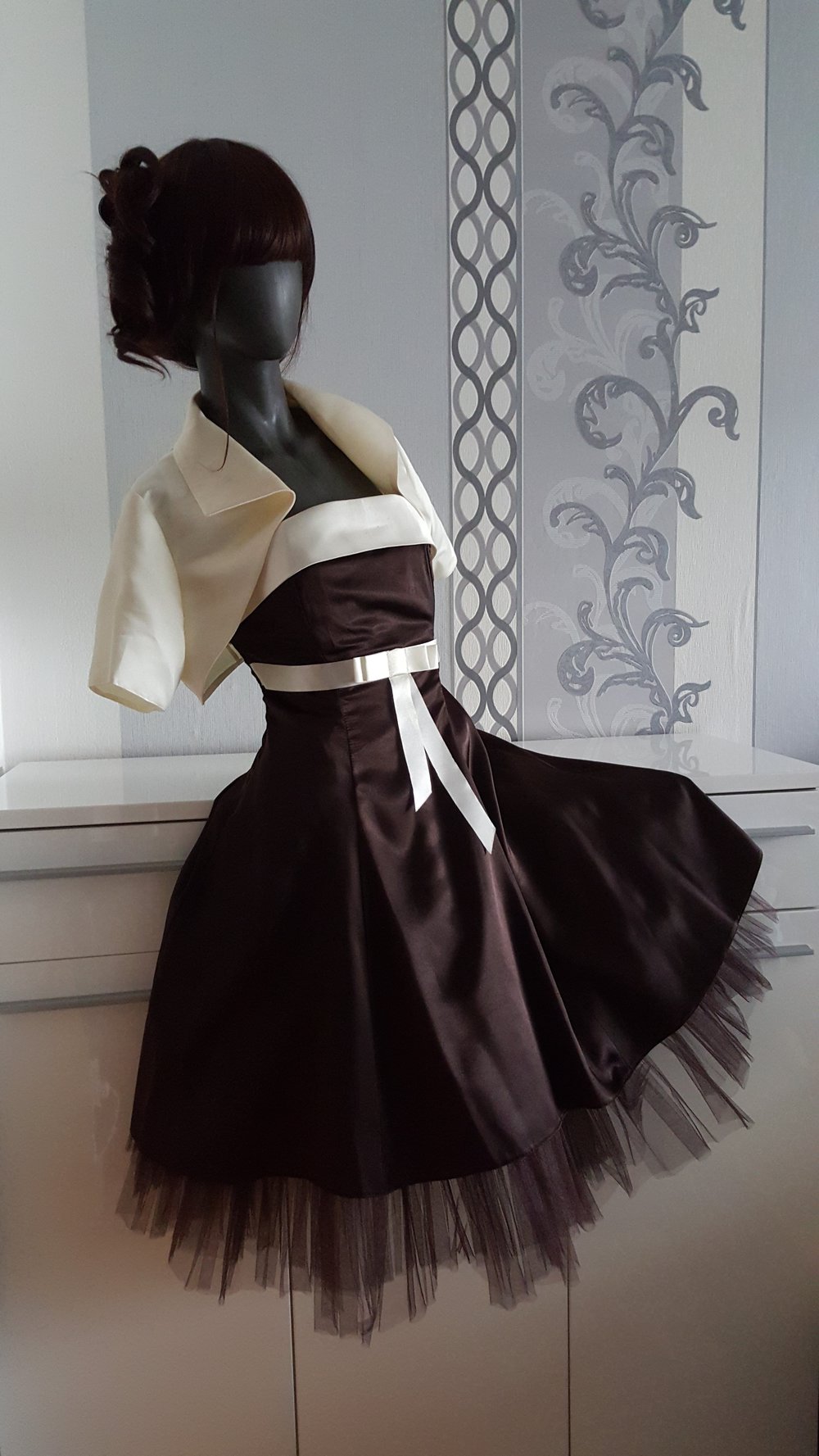 Champagner Braun Kleid im 50er Look mit Tüll Schleife und Bolero ausgez. 46 auch 42 / 44 XL