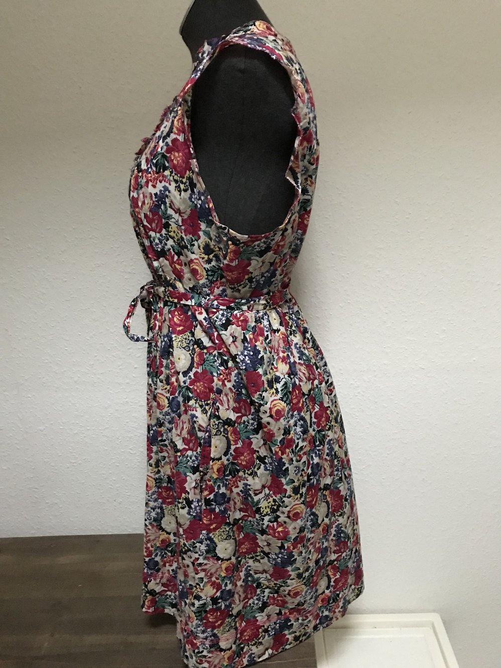 Kurzes Blumenkleid von Tommy Hilfiger Denim