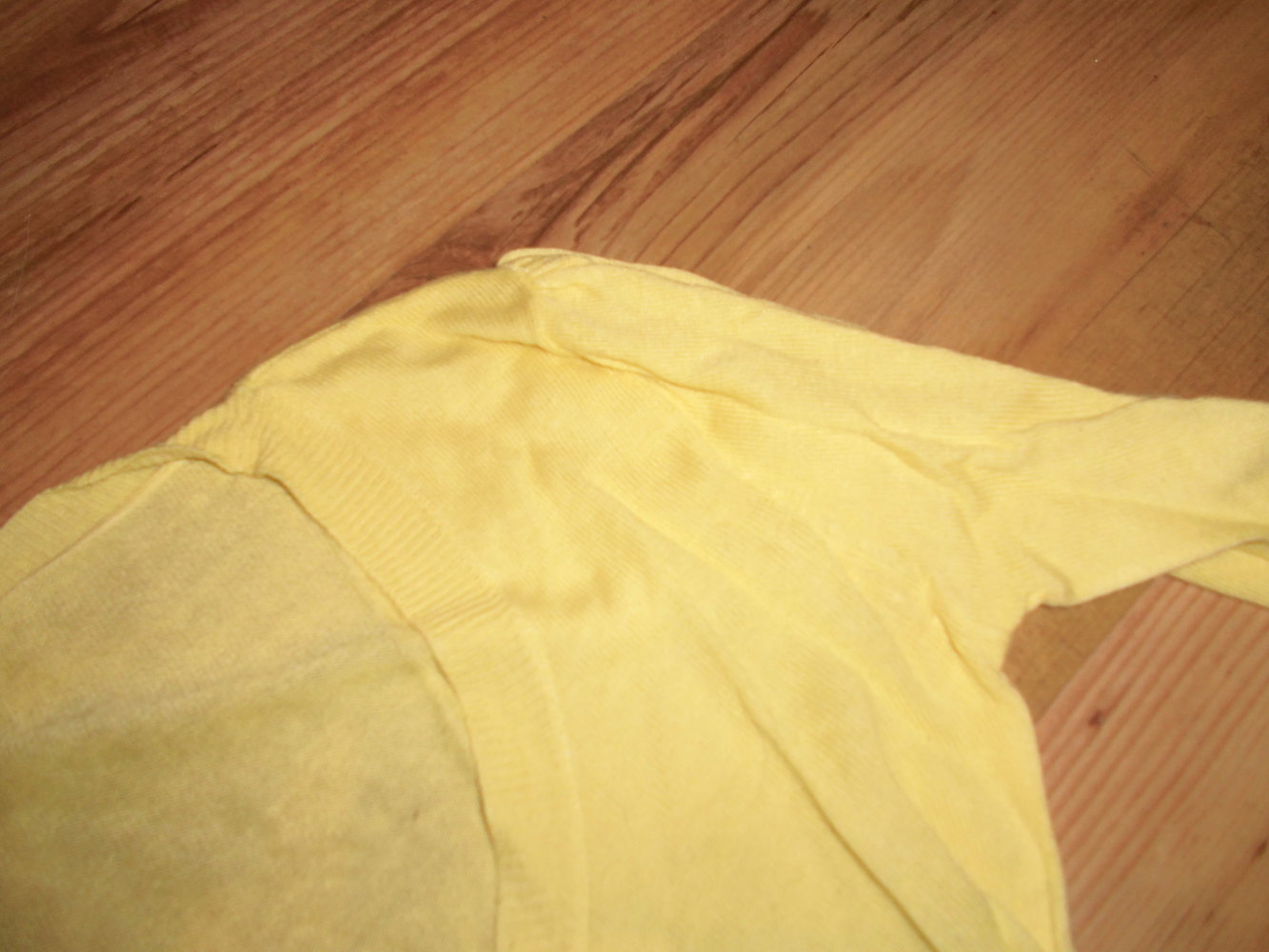 Gelbes Shirt - Saix - Größe S - super Zustand!