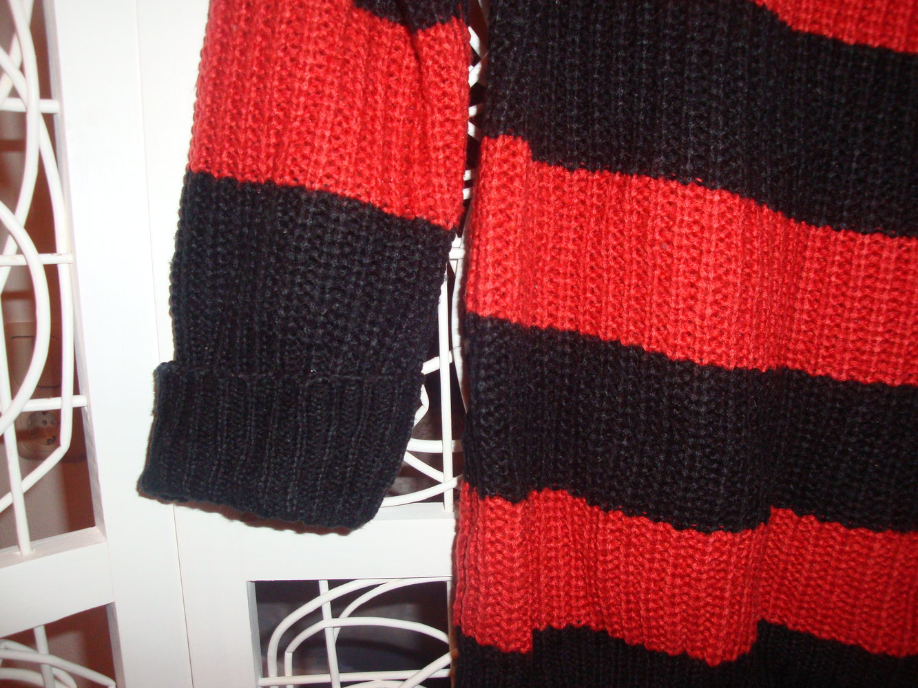 gestreifter Pulluver