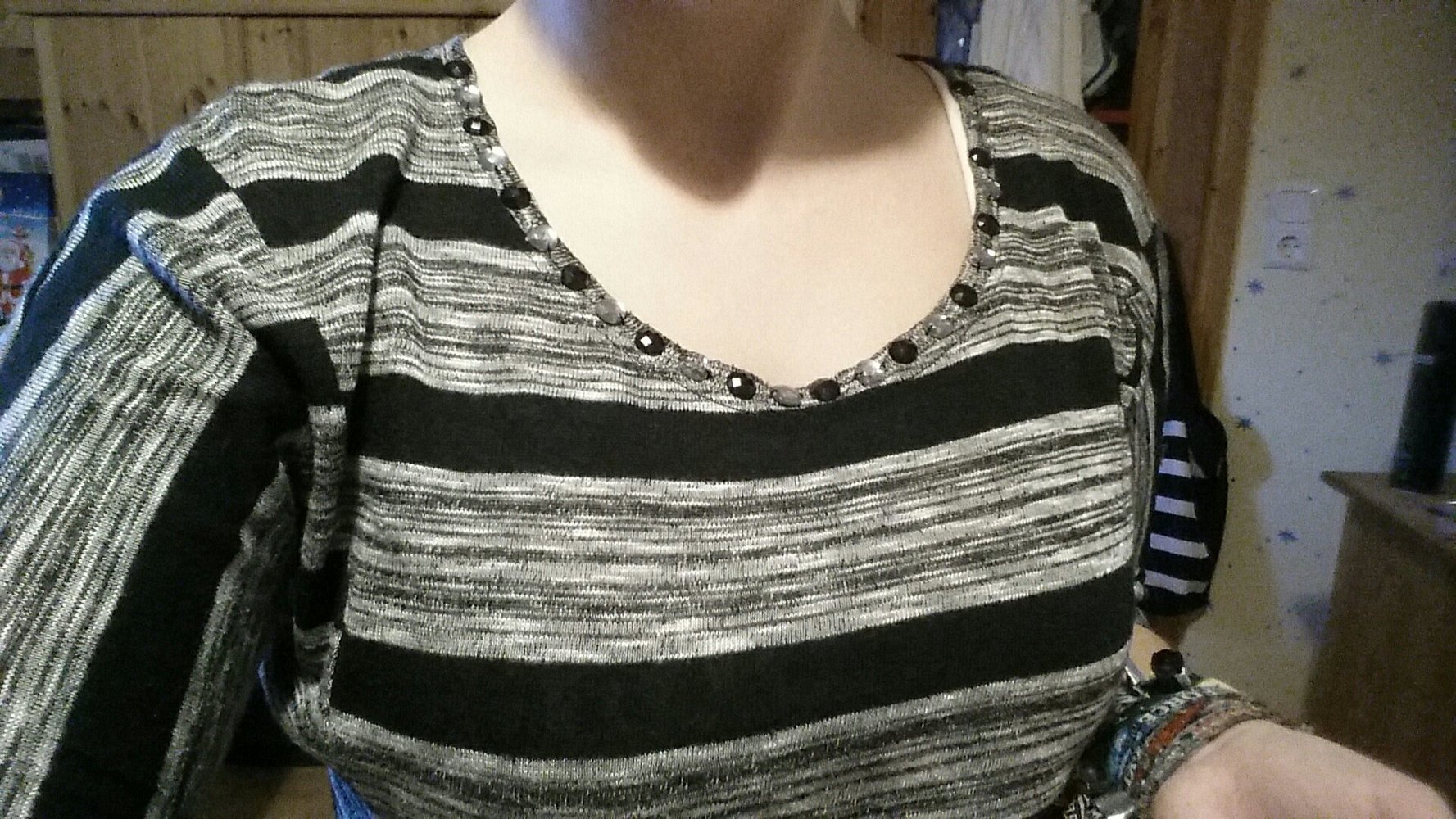 schwarz grau meliertes Oberteil Strasssteine