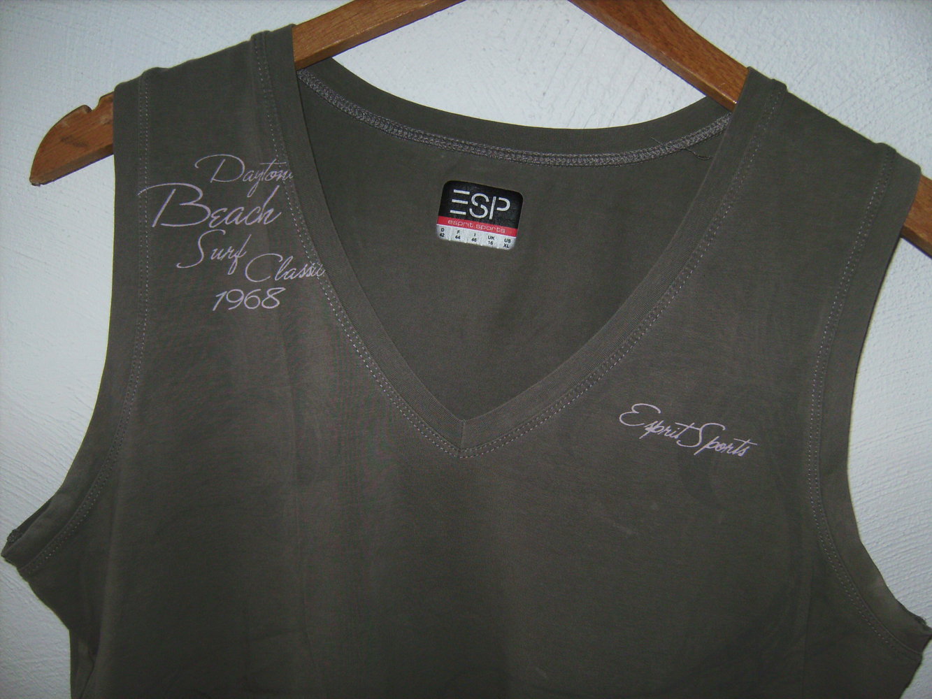 Esprit Sports Gr. 40, olivgrün Shirt, Fitness u Freizeit, Top Printdruck pink