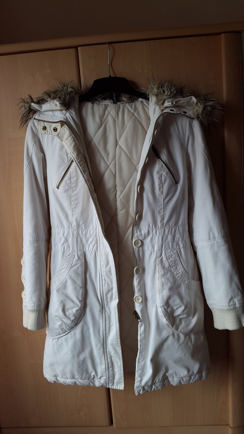 Mantel, Kurzmantel, Longjacke mit Fell-Kapuze, Gr. 36, wollweiß