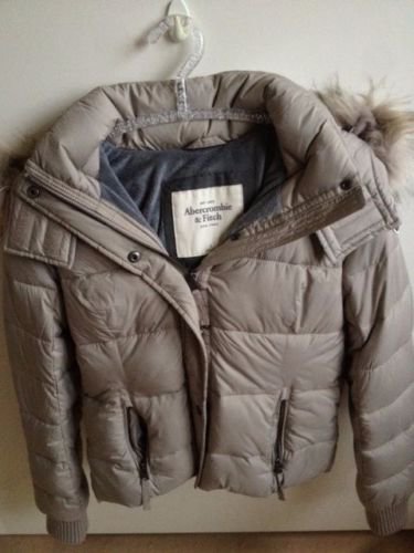 Abercrombie & Fitch Daunenjacke/Winterjacke Pelz grau-beige *wie neu* Gr. S