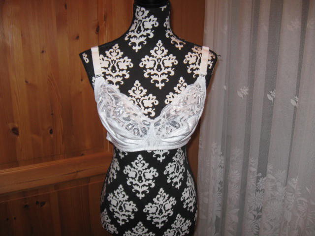 *** Eleganter BH mit Spitze ***