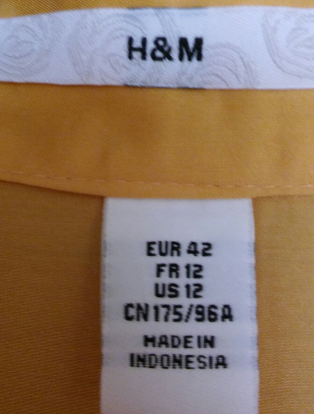 sonnengelbe Bluse Gr. 42