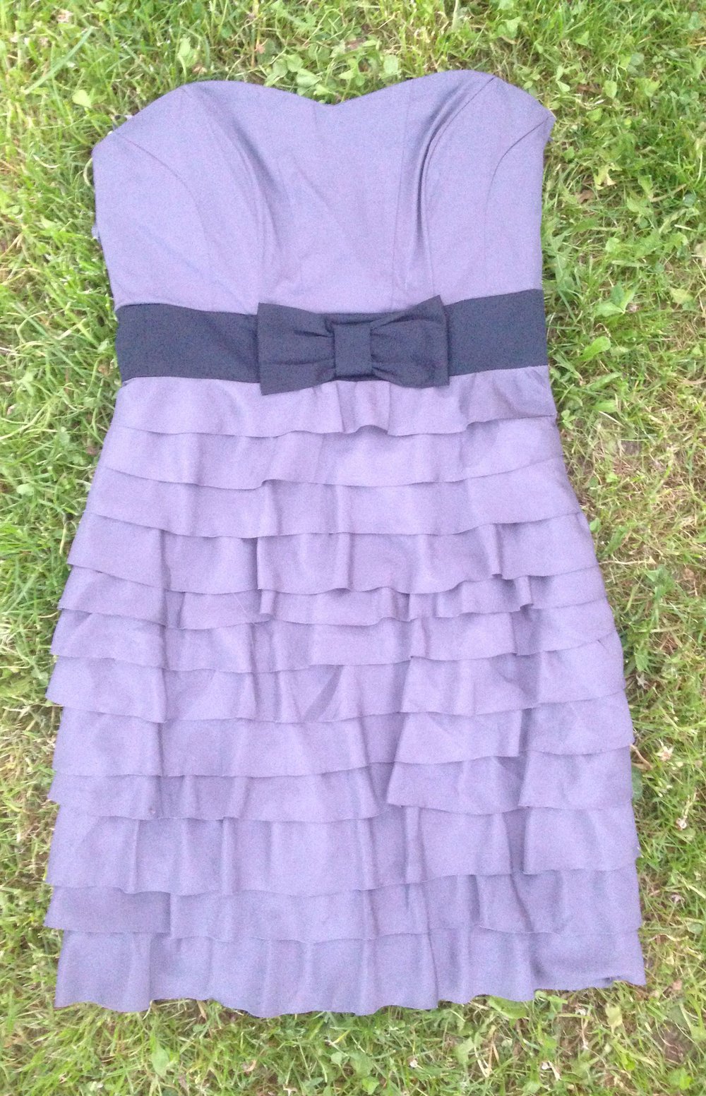 Graues Cocktailkleid Trägerlos 