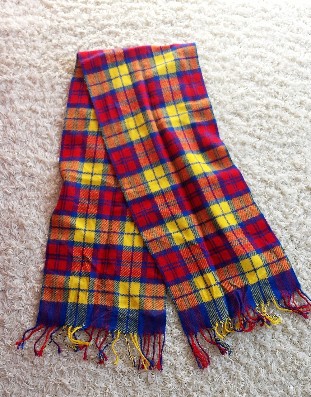 Bunt karierter Schal