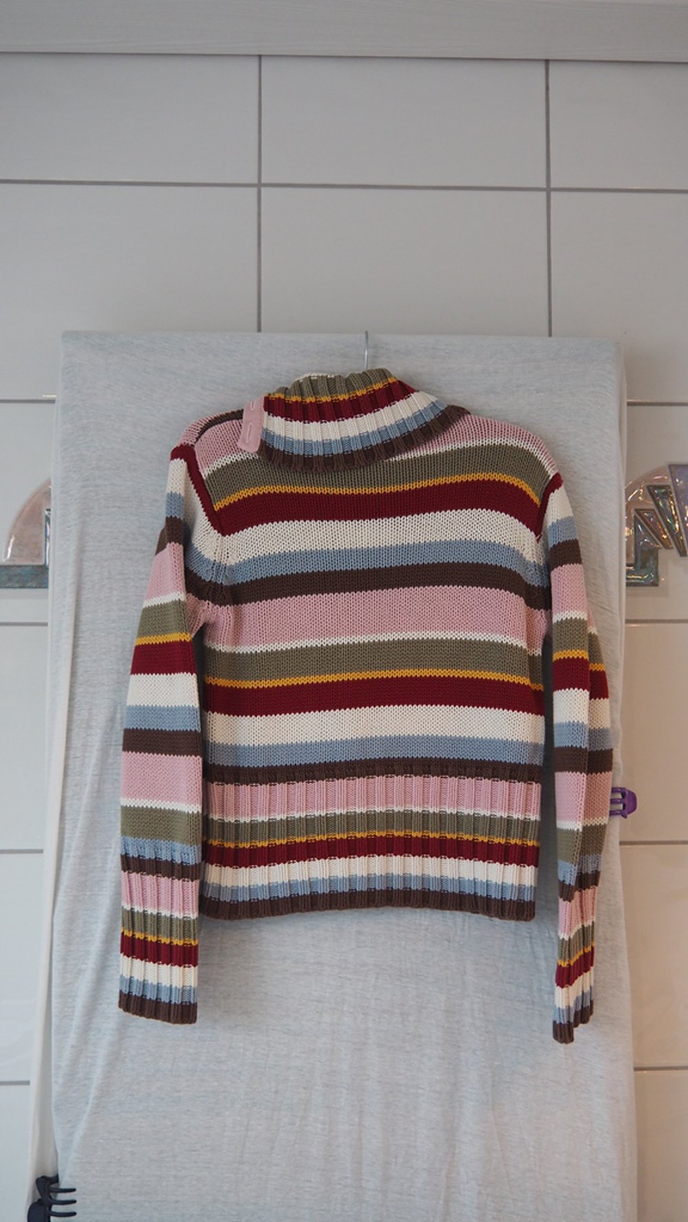 Gestreifter Strickpullover mit ausgefallenem Kragen von H&M Gr. 152