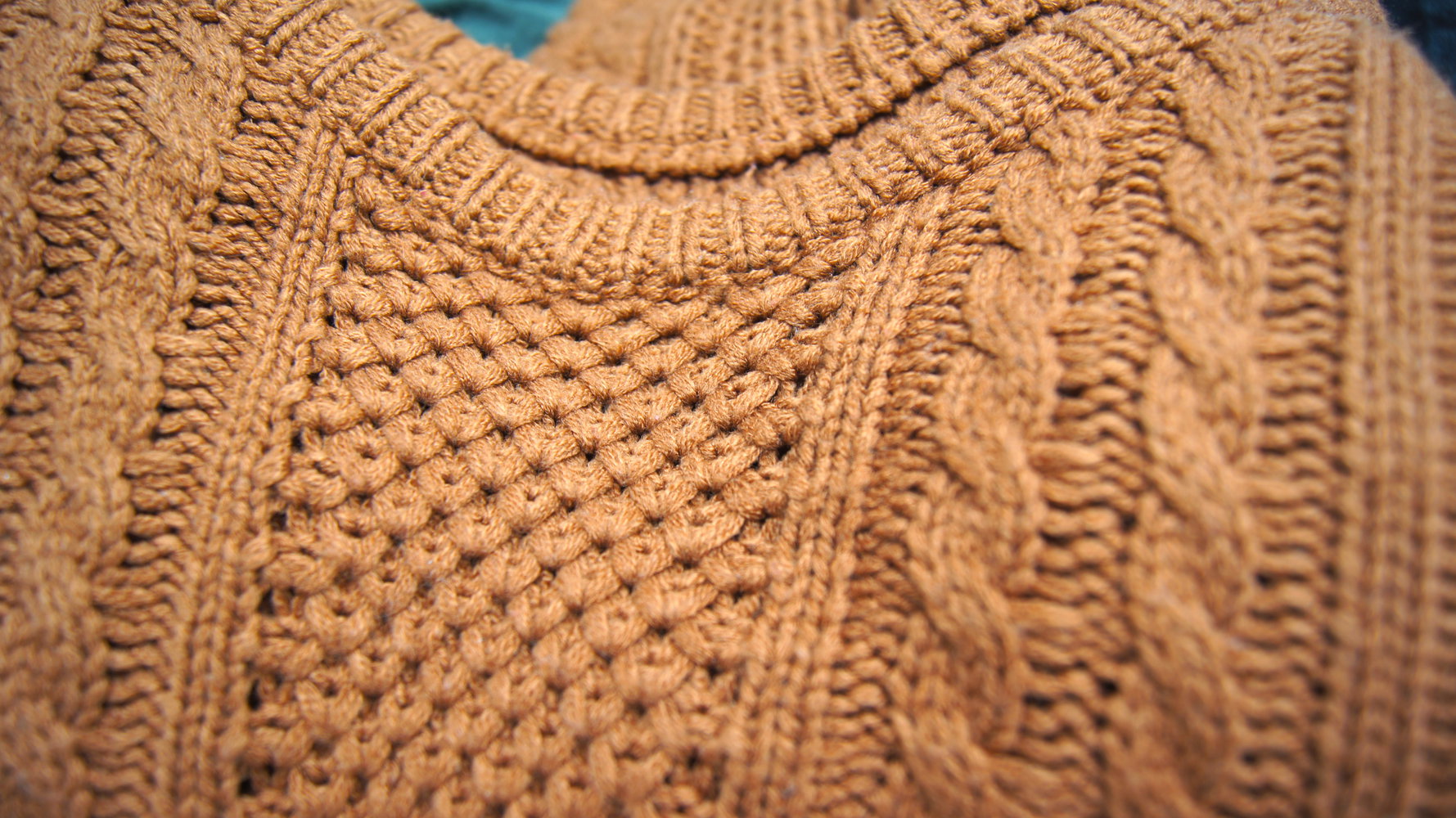 Kuscheliger Pullover in karamell von SheInside onesize