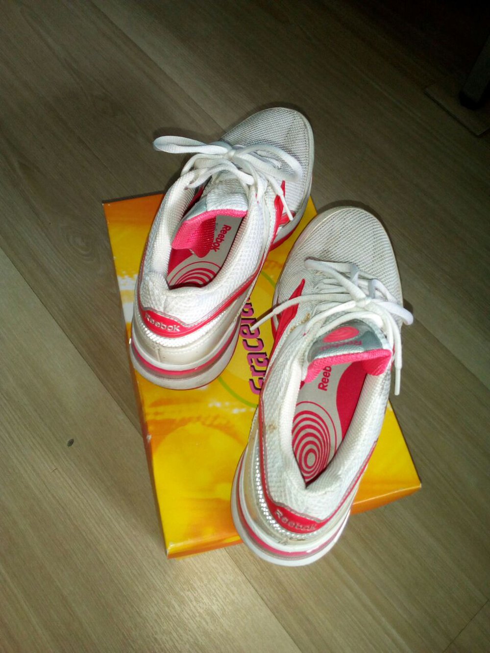 Reebok Easy Tone, Po und Oberschenkel straffend 