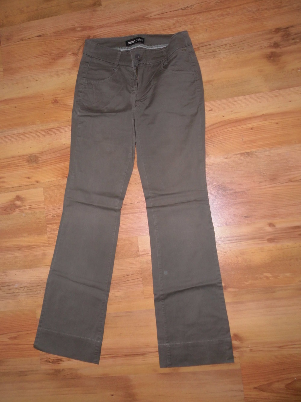 Khakifarbene Stoffhose - Größe 36 - Flashlights - Guter Zustand