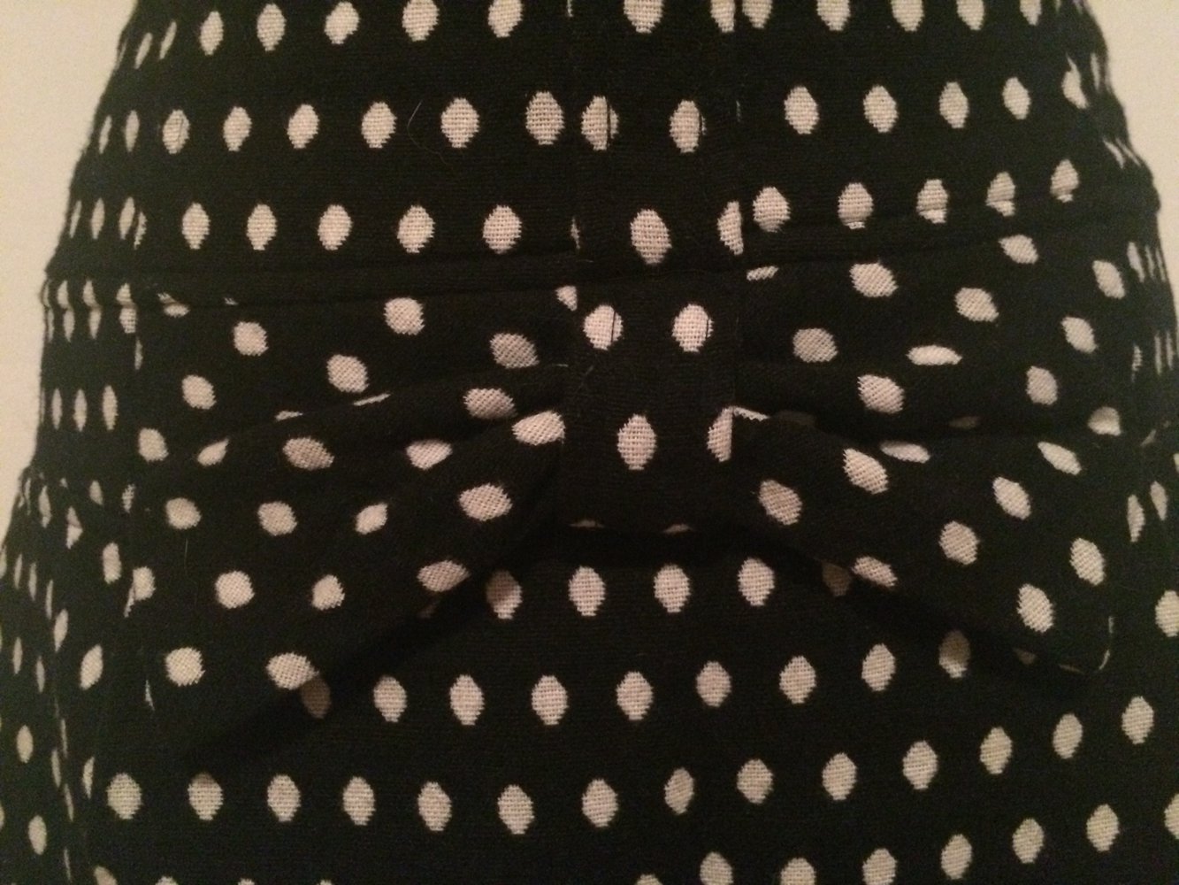 gepunktetes Kleid Punkte schwarz weiß Größe S Schleife