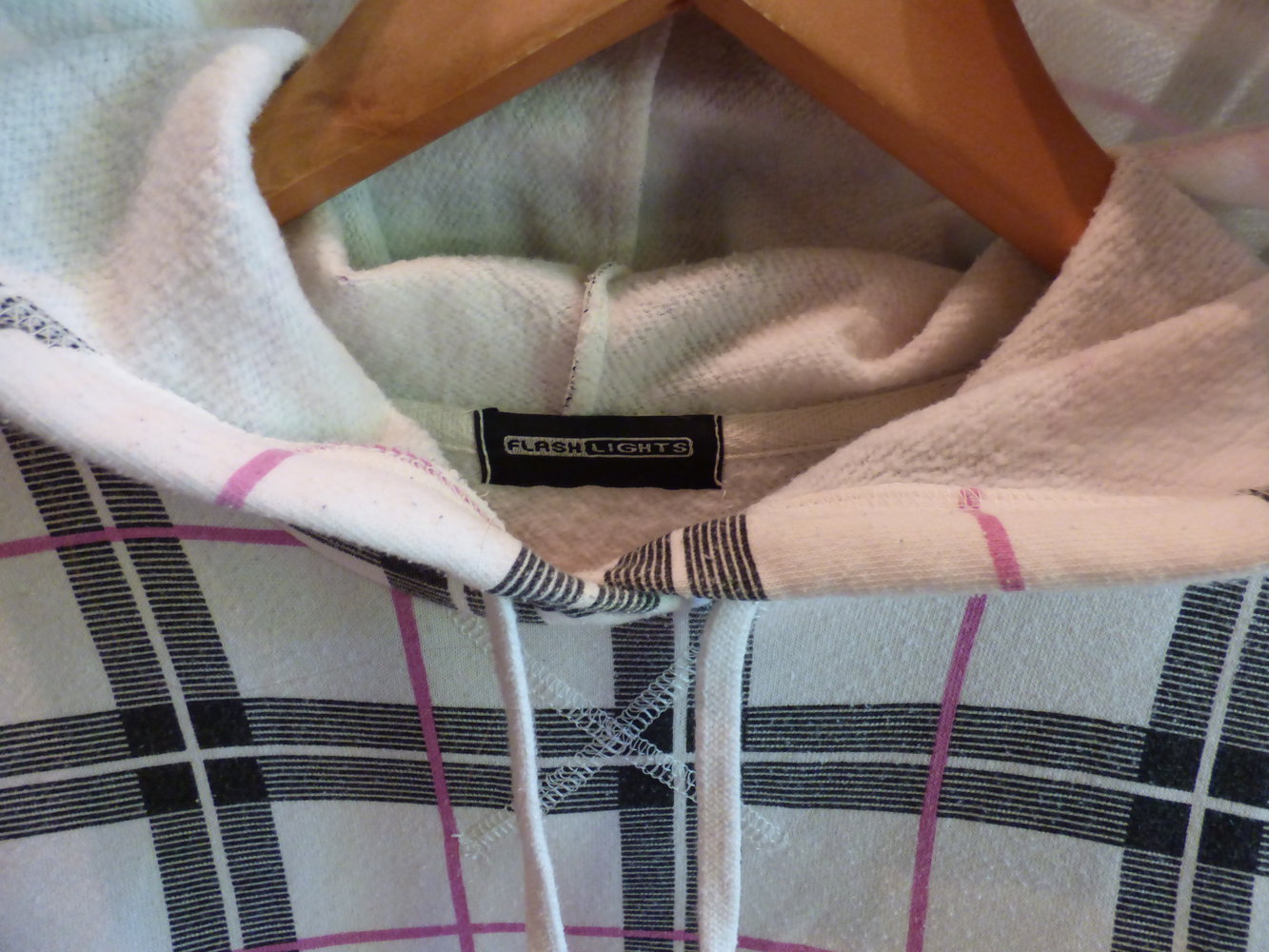 Kapuzenpullover mit Karomuster