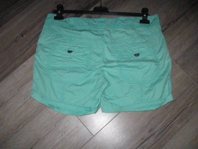 *** Süsse Shorts in einer irren Farbe ***