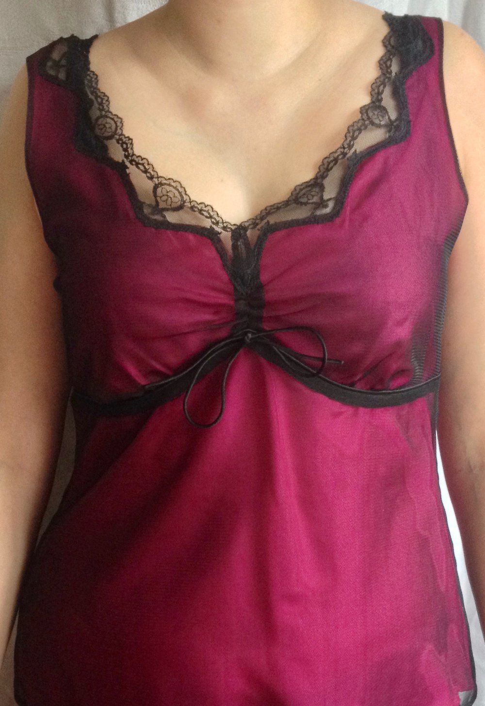 Wunderschönes Top mit Spitze und Tüll von Marc Aurel