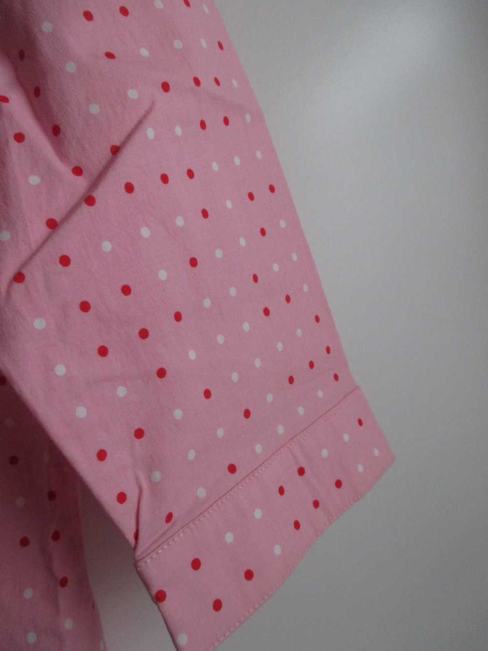 zuckersüße Bluse von Esprit, rosa mit Pünktchen, Gr. 38 