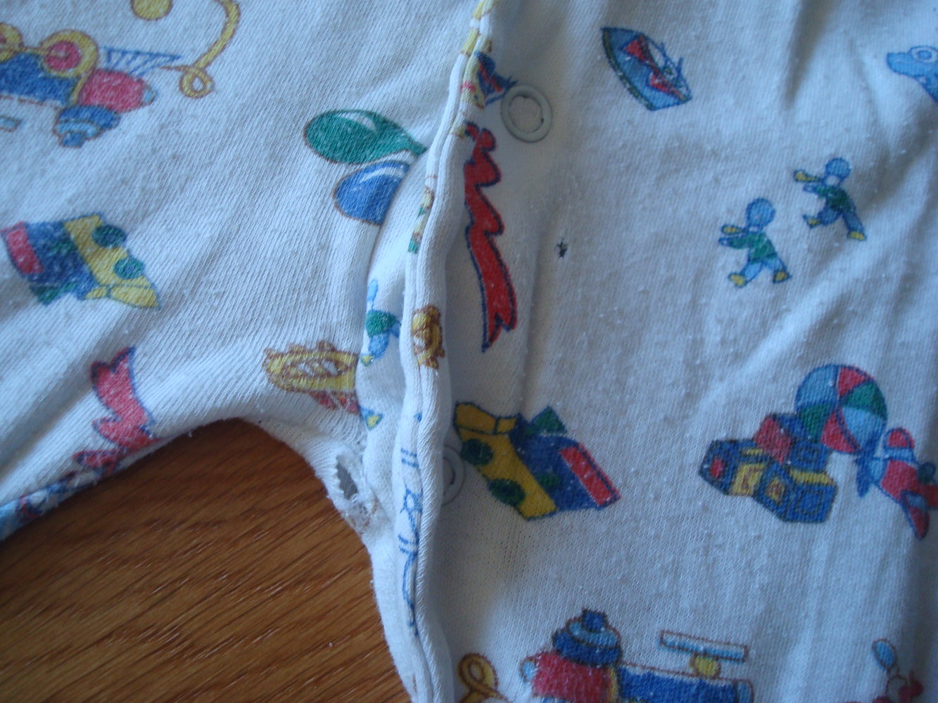 Schlafanzug für Jungen, Einteiler mit Füßen Gr. 62/68