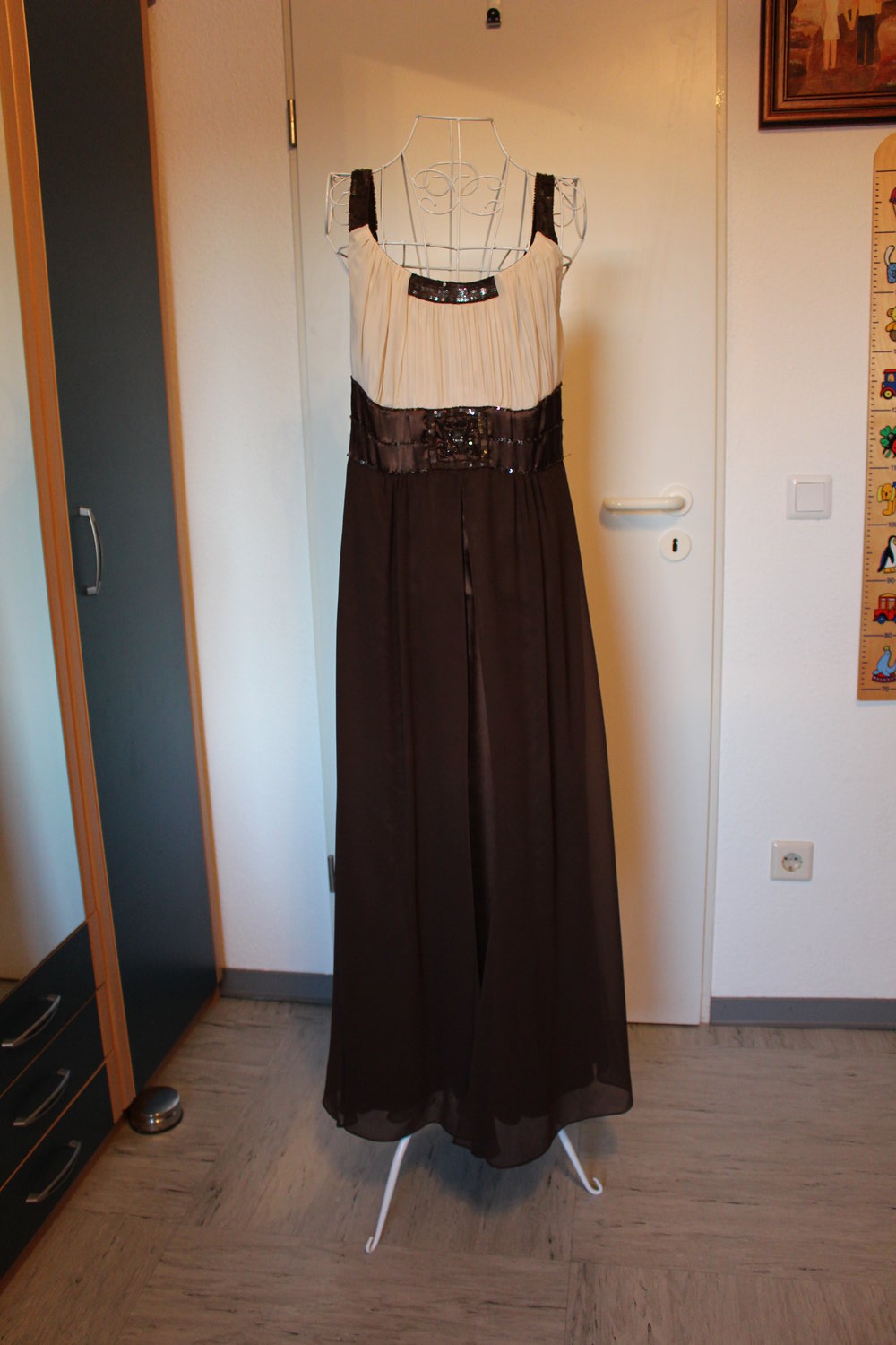 88. Abendkleid von Heine, Gr. 40
