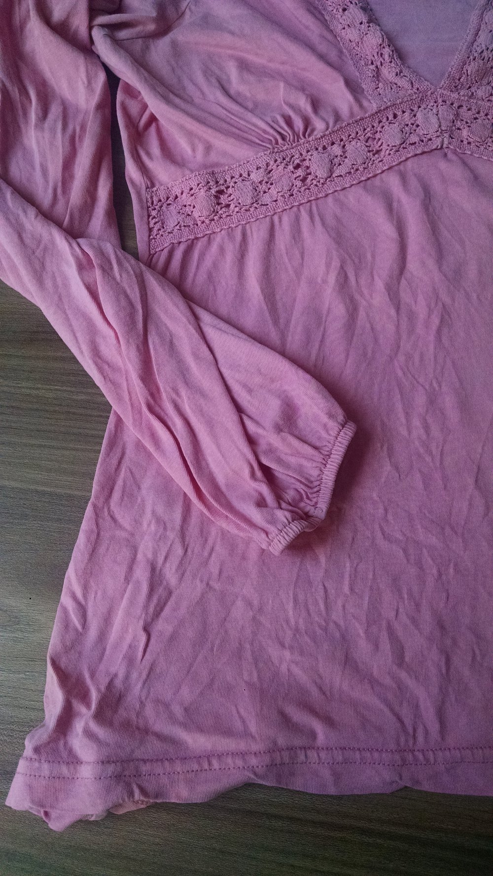 Romantisches, verspieltes Tunikashirt