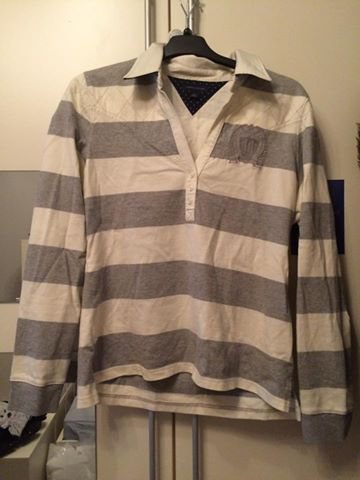 grau-weiß gestreiftes Hilfiger Longsleeve