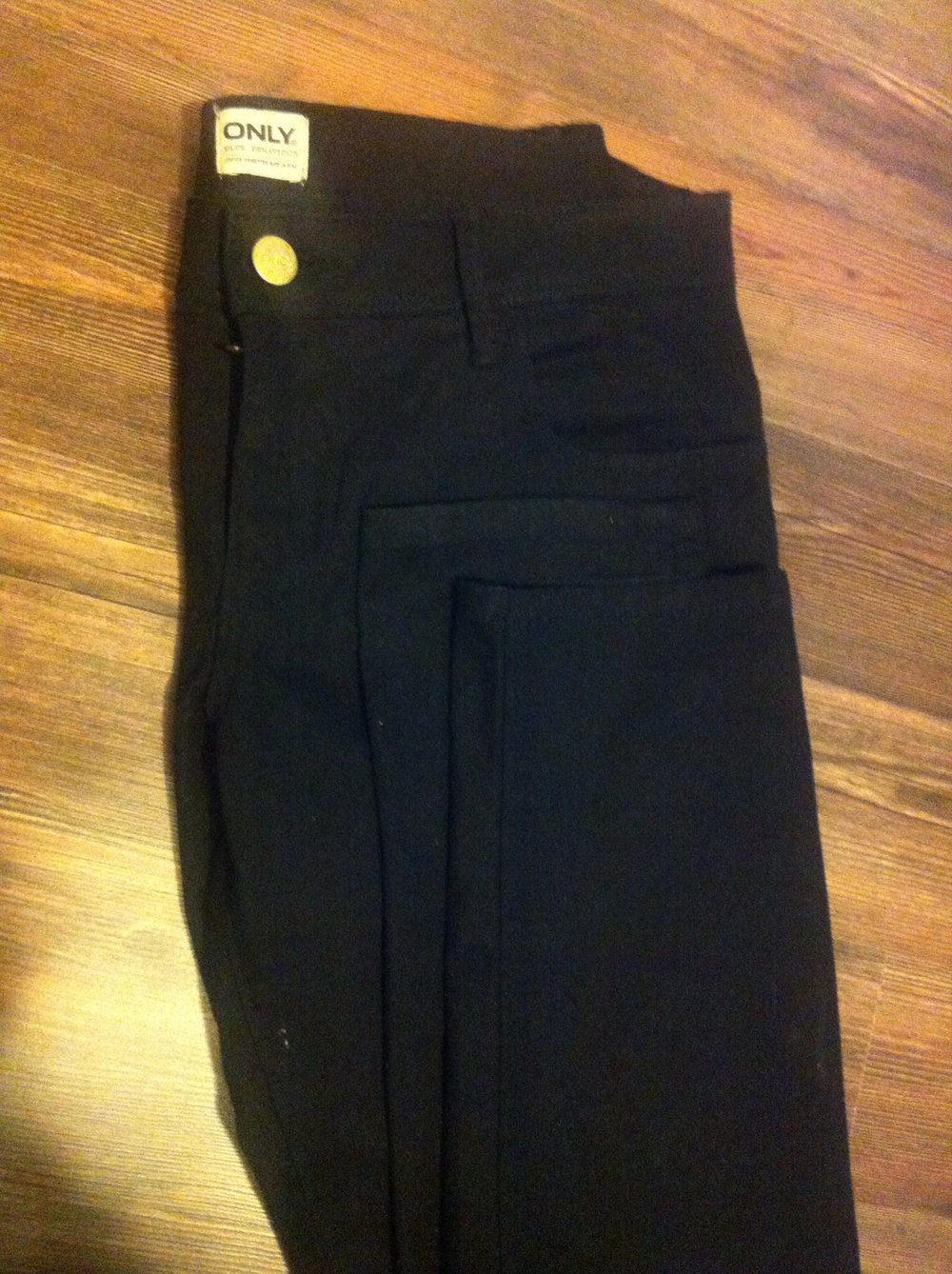 NEUE Schwarze Jeans von only 