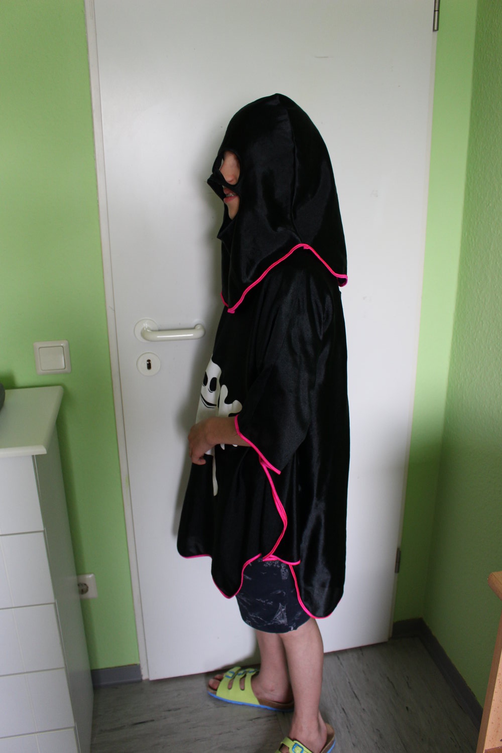 205. Karnevalskostüm Geist, Gr. 104