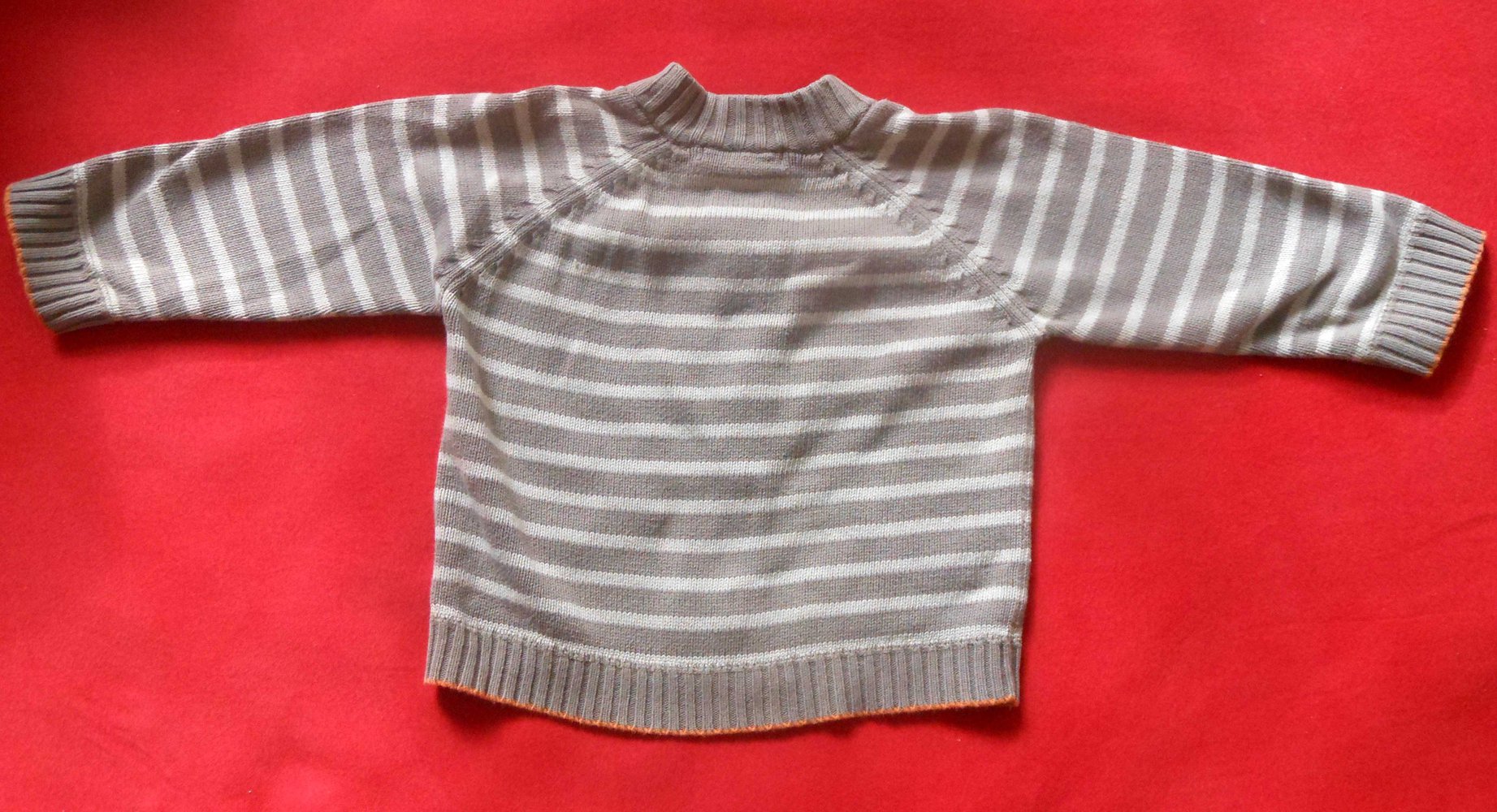 gestreifte Strickjacke für Frühling und Sommer