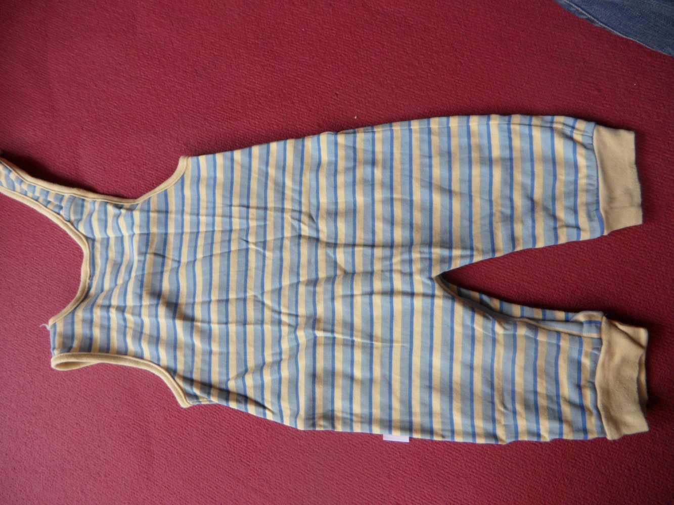 süßer Strampler mit Pulli Baumwolle für den Sommer mit Küken