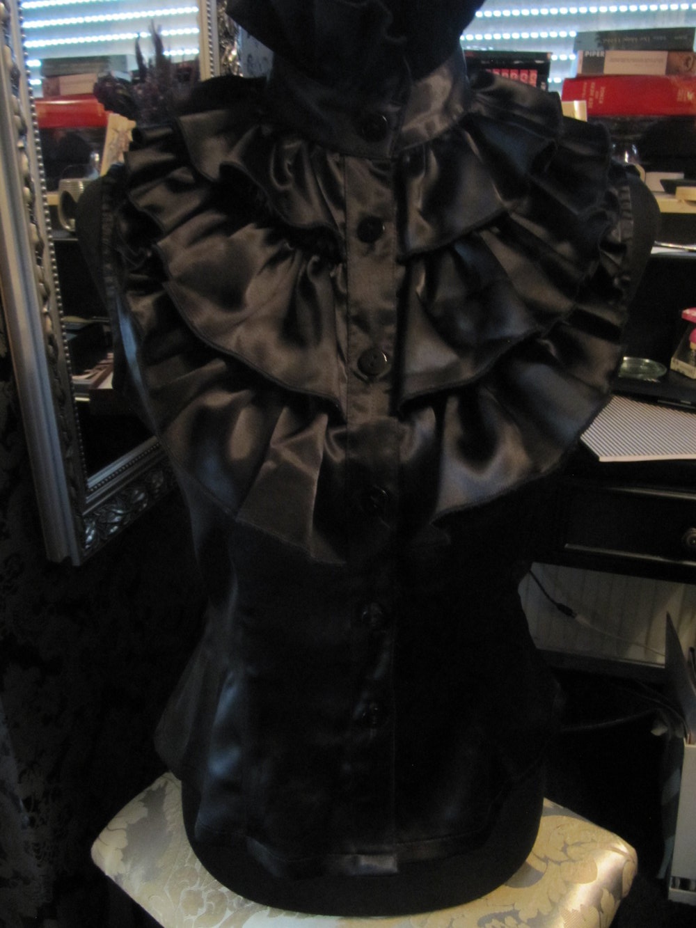 Gothic/ Aristocrat Bluse  