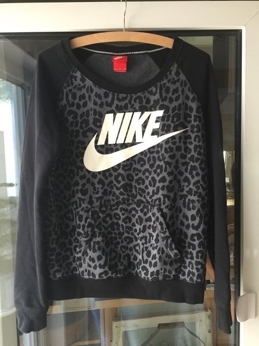 Blogger Nike Pullover ausverkauft Sweater Leo grau Gr. S neuwertig schwarz