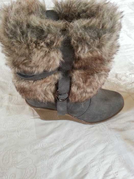 Stiefel mit Kunstfell