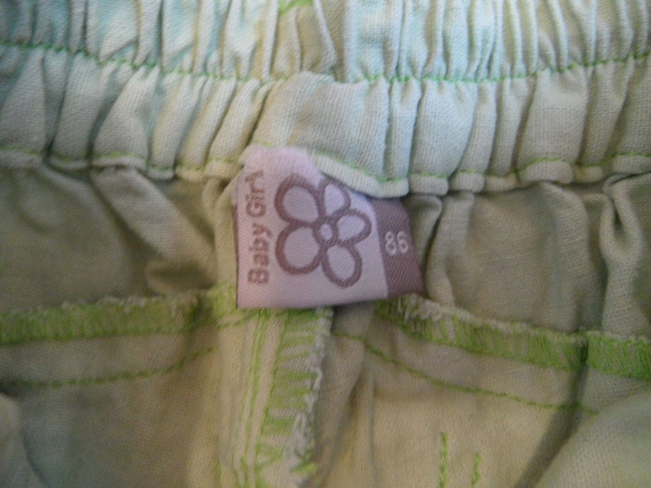 wunderschöne grüne Hose ausgefallen