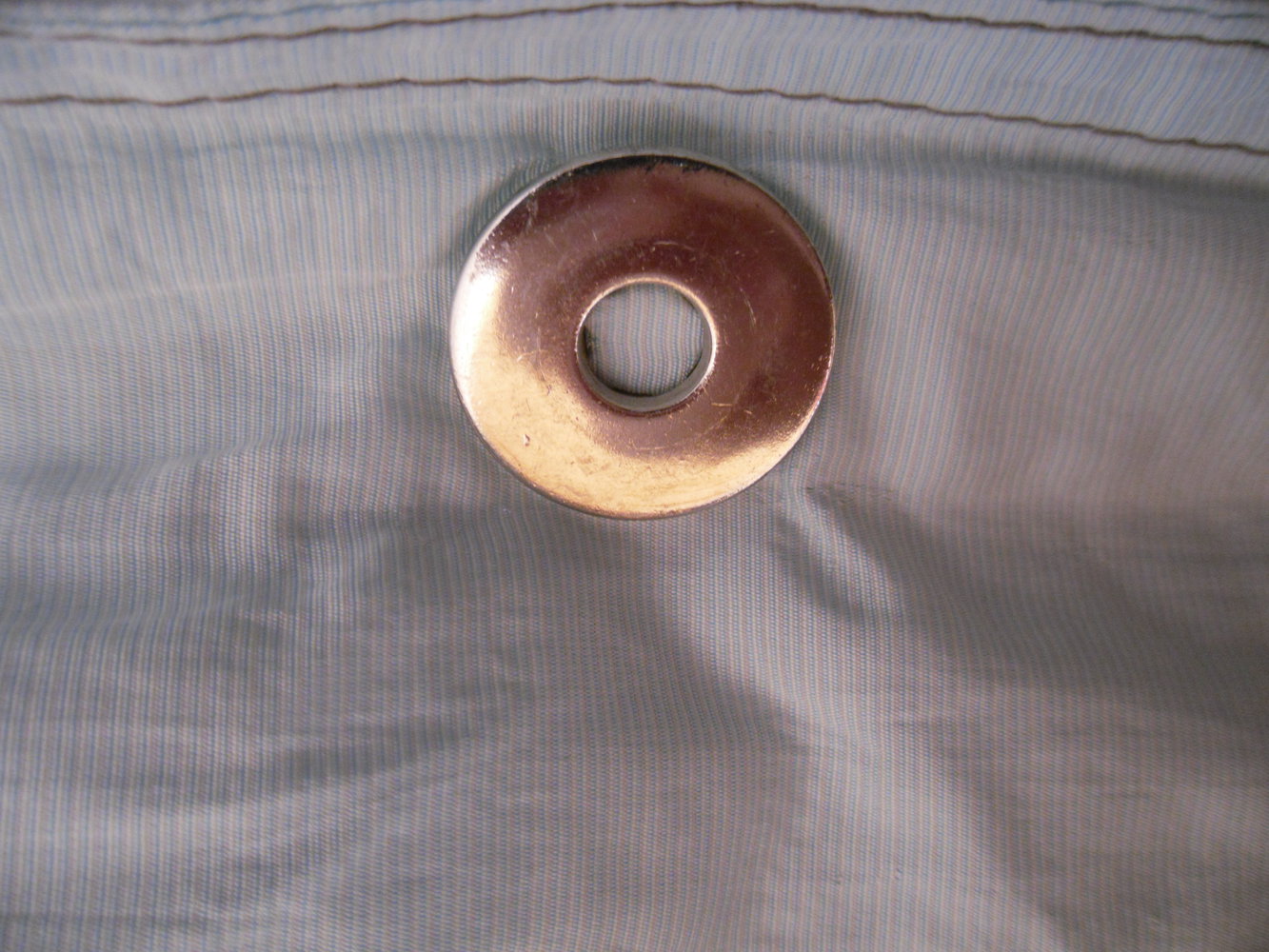 Hellblaue dünne Jacke