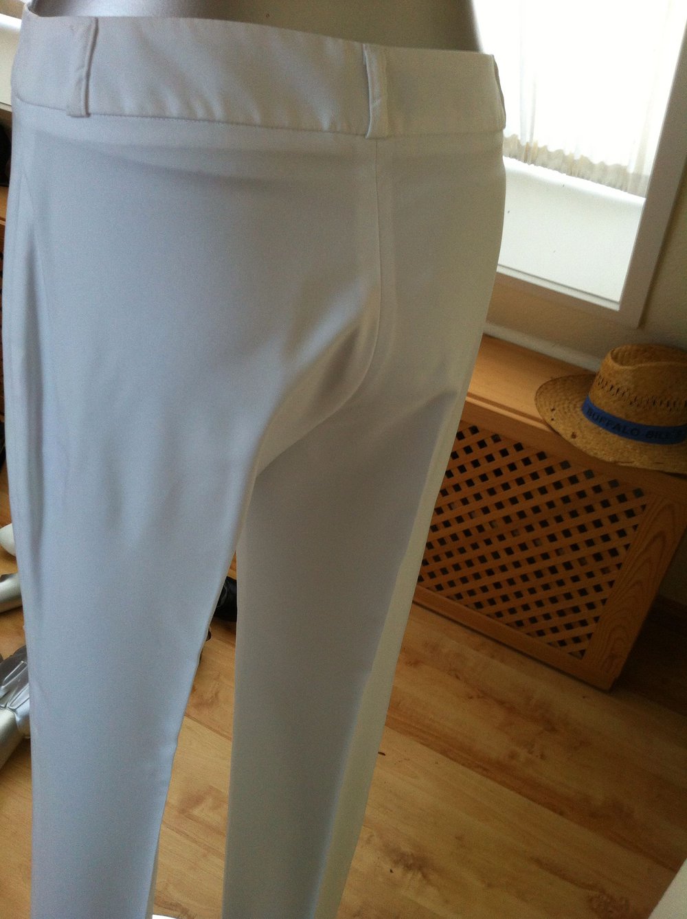 Weiße Stoffhose von Kookai neuwertig