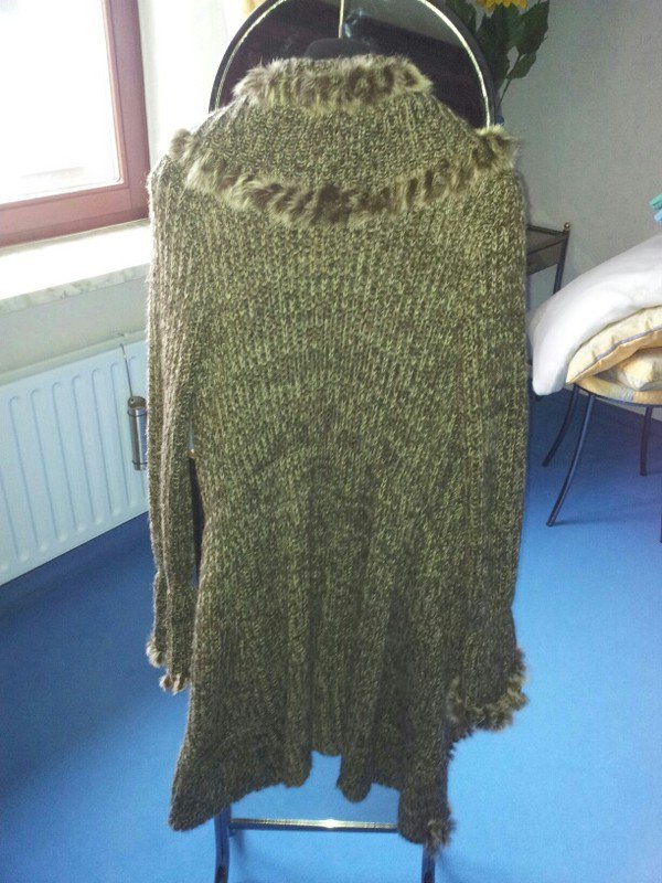 Tolle Strickjacke Strickmantel mit Fell 
