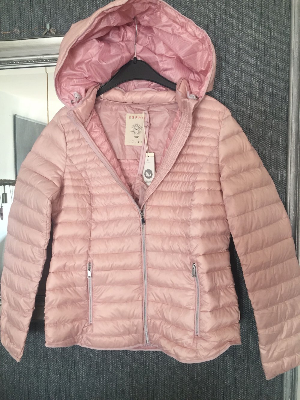 Leichte Daunenjacke, Übergangsjacke Neu
