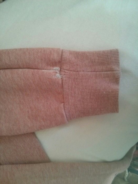 Lachsfarbener Kapuzenpulli mit Reißverschluss