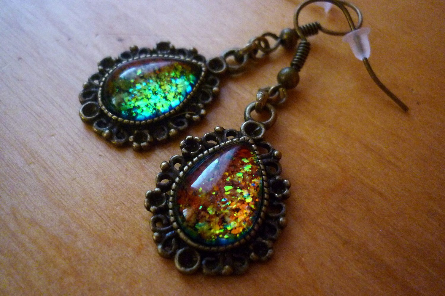 Ohrhänger Tropfen Glut Steampunk Ethno Goa Schimmer bunt orange grün