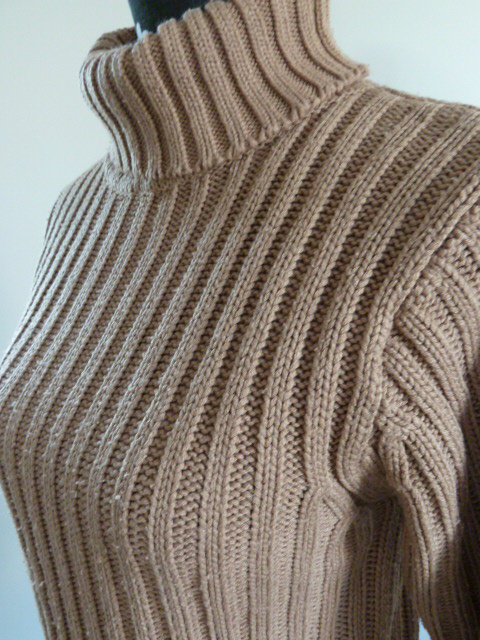 Fluid, kuscheliger Rollkragen Pullover - Größe 34 / 36 / 38