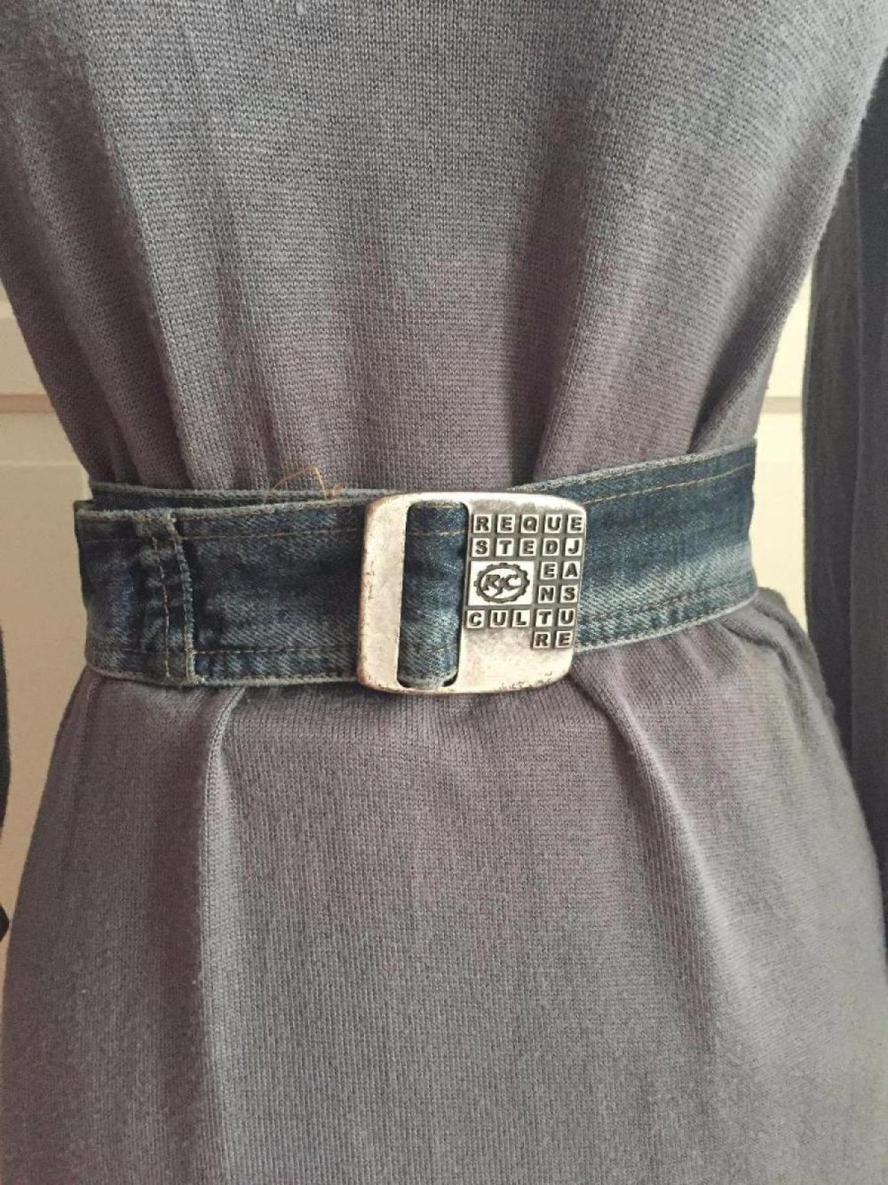 Jeans Gürtel aus den 00er Jahren