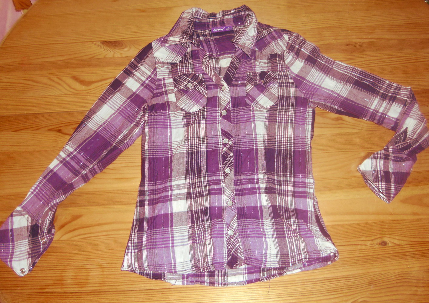 Okay- schöne Bluse Gr.140/146