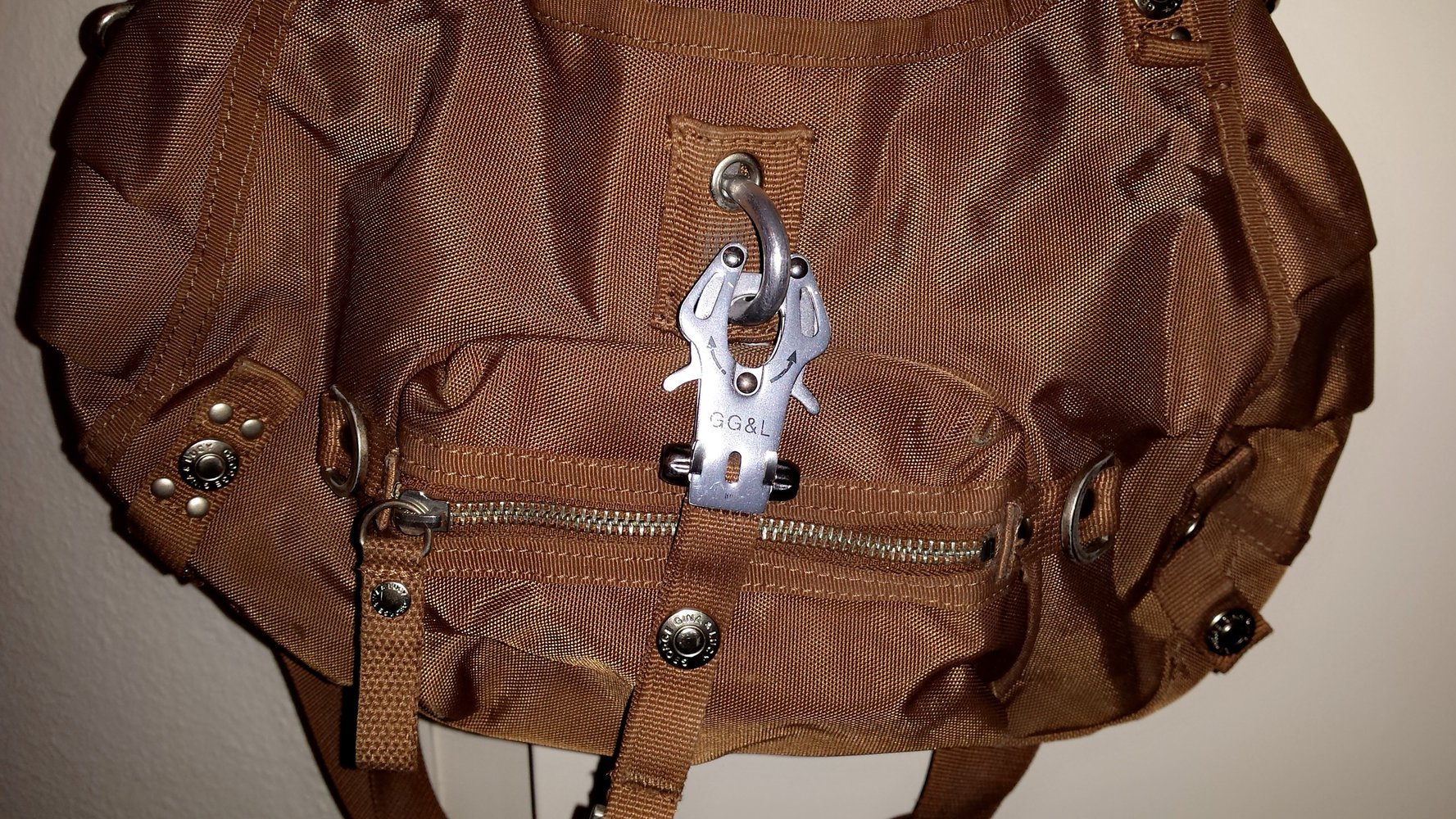 GGL George Gina & Lucy Tasche 