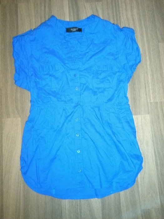 Blaue, kurzärmelige Bluse