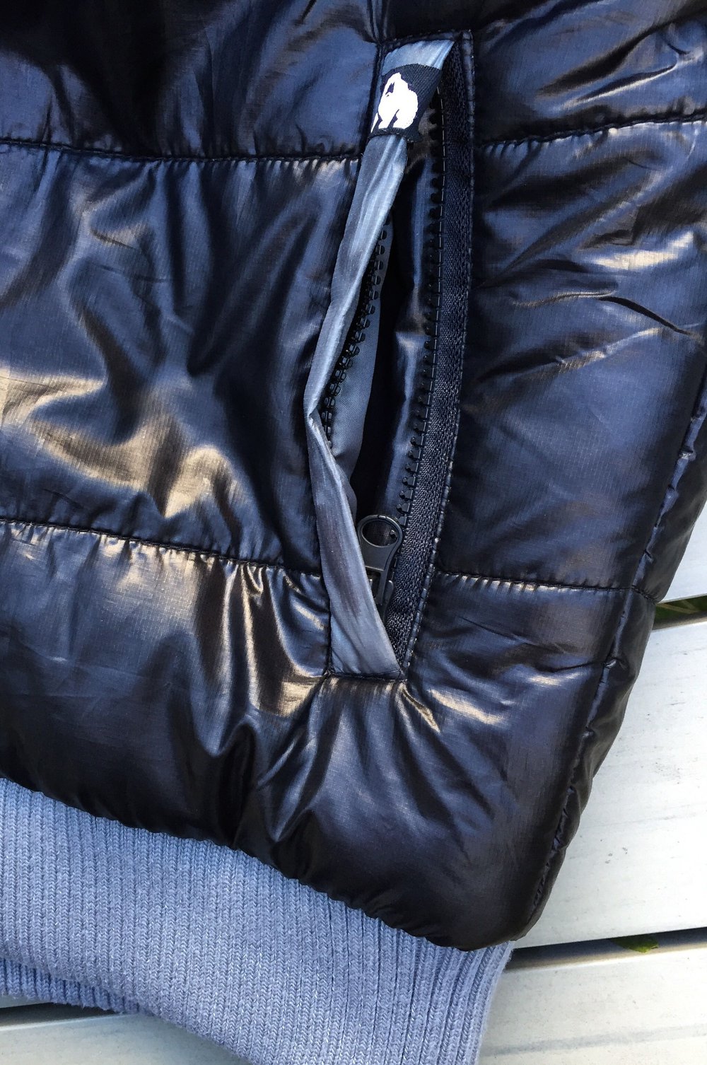 DNGRS Dangerous WESTE mit KAPUZE Gr. S (♂ )  M (♀)