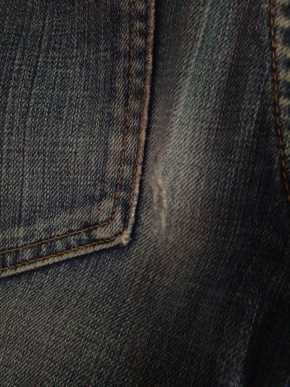 blaue Jeans (gerade geschnitten)