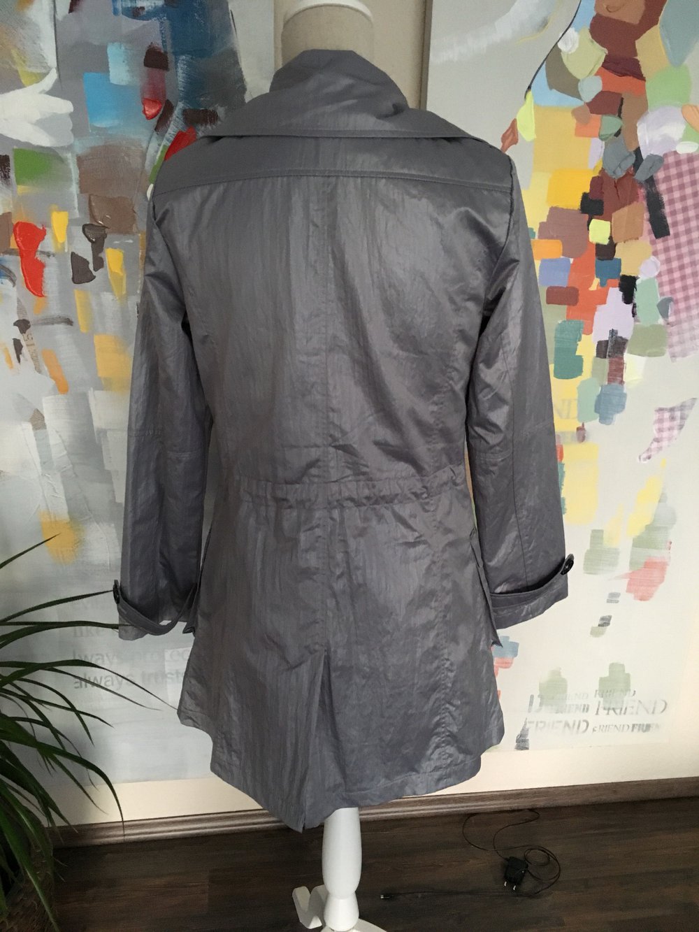 Silberner dünner Mantel 